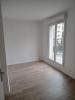 Louer Appartement 72 m2 Courbevoie