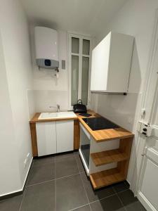 Location Appartement PARIS-16EME-ARRONDISSEMENT 