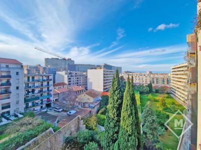 Vente Appartement 4 pièces MARSEILLE-5EME-ARRONDISSEMENT 13005