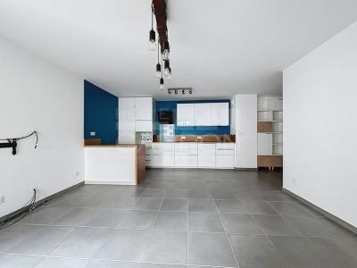 For rent Apartment LYON-7EME-ARRONDISSEMENT