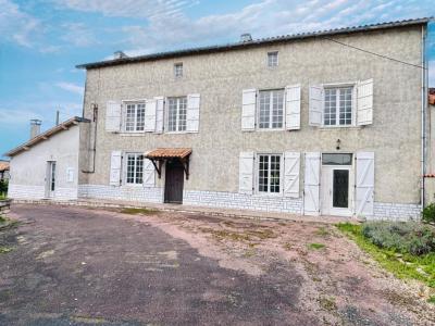 Vente Maison 11 pi�ces MAGDELEINE 16240
