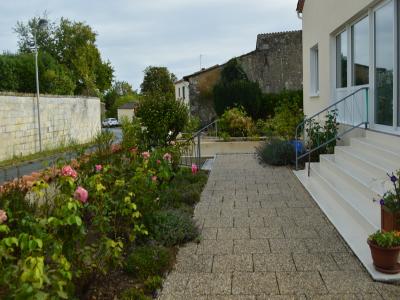 For sale House MORTAGNE-SUR-GIRONDE  17