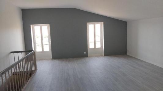 Location Appartement PUGNAC  33