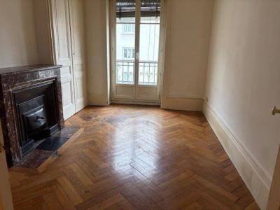 Location Appartement LYON-6EME-ARRONDISSEMENT 69006