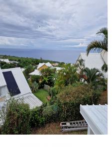 Location Maison MONTAGNE  974