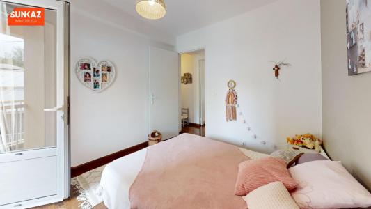 For sale Apartment SAINT-GILLES-LES-HAUTS 