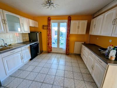 Vente Maison 4 pi�ces CHAMPFORGEUIL 71530