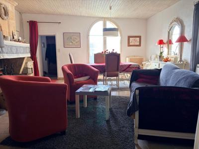 Vente Maison 5 pi�ces LUSSAC 33570