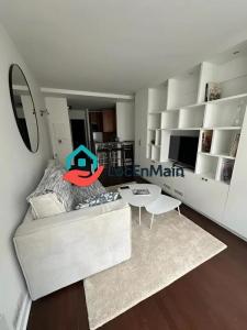 Location Appartement 2 pièces PARIS-8EME-ARRONDISSEMENT 75008