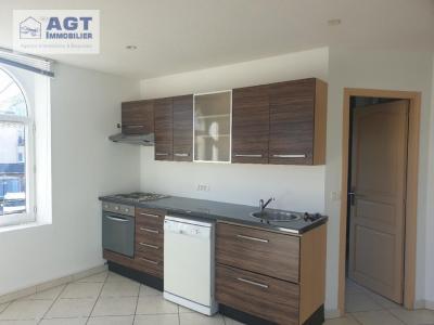 For rent Apartment BEAUVAIS 