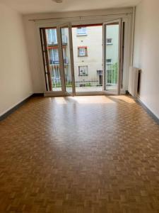 For rent Apartment CHANTILLY  60