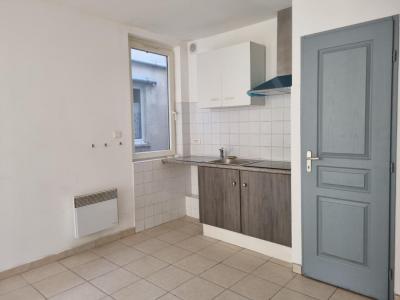 For rent Apartment NARBONNE 