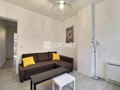 For sale House SECLIN  59