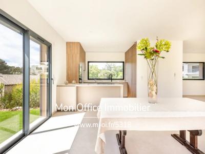 Vente Maison 8 pi�ces SAINT-RAPHAEL 83700