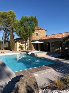 Vente Maison 7 pi�ces CARCES 83570