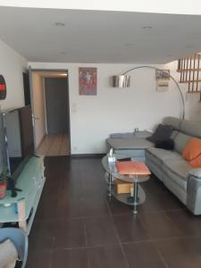 For rent Apartment BAGES 