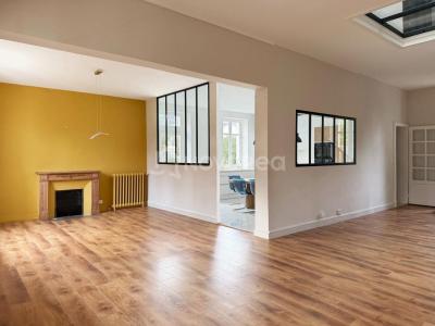 For sale House PAU 