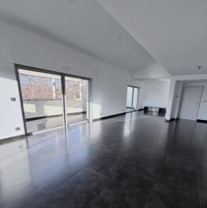 Vente Appartement 6 pi�ces NIMES 30900