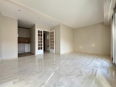 Location Appartement 2 pi�ces NICE 06100