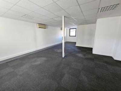 Location Local commercial CLERMONT-FERRAND 63000