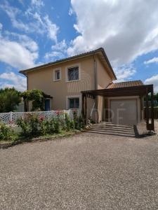 Vente Maison 4 pi�ces ARZAY 38260