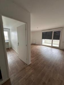 For rent Apartment DAMMARIE-LES-LYS 