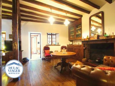 Vente Maison 7 pi�ces VIC-FEZENSAC 32190