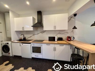 Location Appartement TOULON 83000