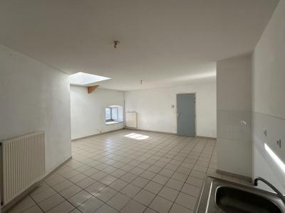 Location Appartement BERZEME 