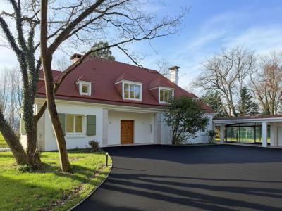 Vente Maison 8 pi�ces LESCAR 64230