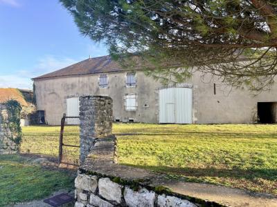 For sale House ADJOTS VERTEUIL-SUR-CHARENTE