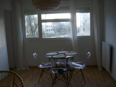 Location Appartement 3 pièces MONT-SAINT-AIGNAN 76130