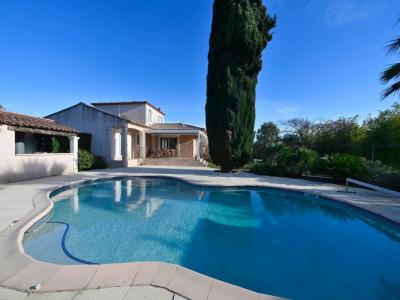 Vente Maison 5 pi�ces SAINT-GILLES 30800