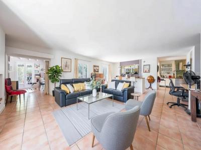 Vente Maison 7 pi�ces MONTUSSAN 33450