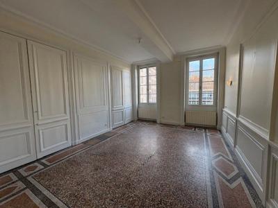 Location Appartement 4 pi�ces LYON-2EME-ARRONDISSEMENT 69002