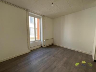 For rent Apartment SAINT-LEONARD-DE-NOBLAT 