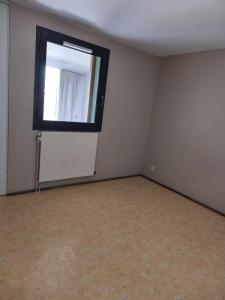 For rent Apartment CHAUMONT 