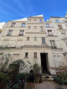 For rent Apartment PARIS-18EME-ARRONDISSEMENT  75