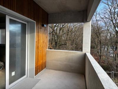 For sale Apartment AVRILLE  49