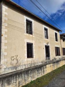 Vente Maison 7 pi�ces SORGES 24420
