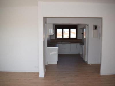 For rent Apartment NARBONNE 