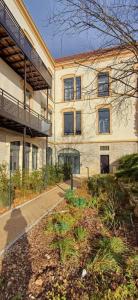 Location Parking DECINES-CHARPIEU 69150