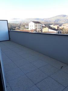 Location Appartement 4 pi�ces PONTCHARRA-SUR-TURDINE 69490