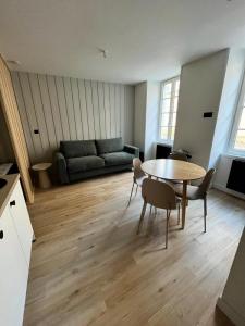 Location Appartement ROCHELLE 17000