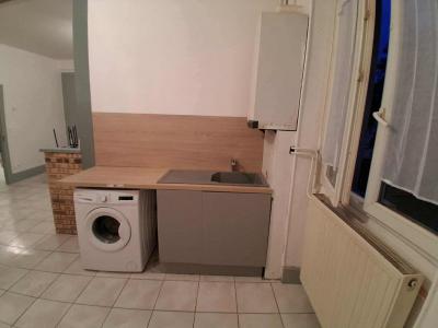 Location Appartement COMMENTRY 