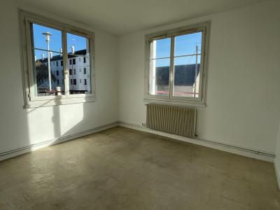 For sale Apartment LOCHES 