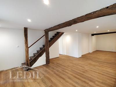 Vente Maison 5 pi�ces VIC-FEZENSAC 32190