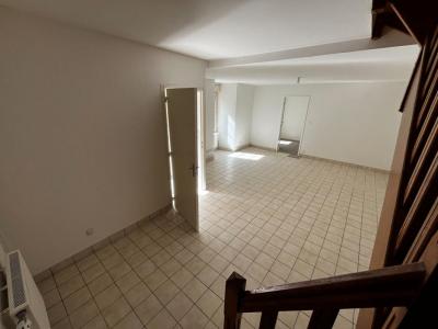 For sale House SEICHES-SUR-LE-LOIR 