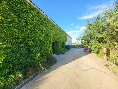 Vente Maison 7 pi�ces COULONGES-SUR-L'AUTIZE 79160