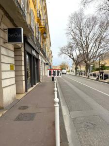 Vente Commerce TOULON 83000